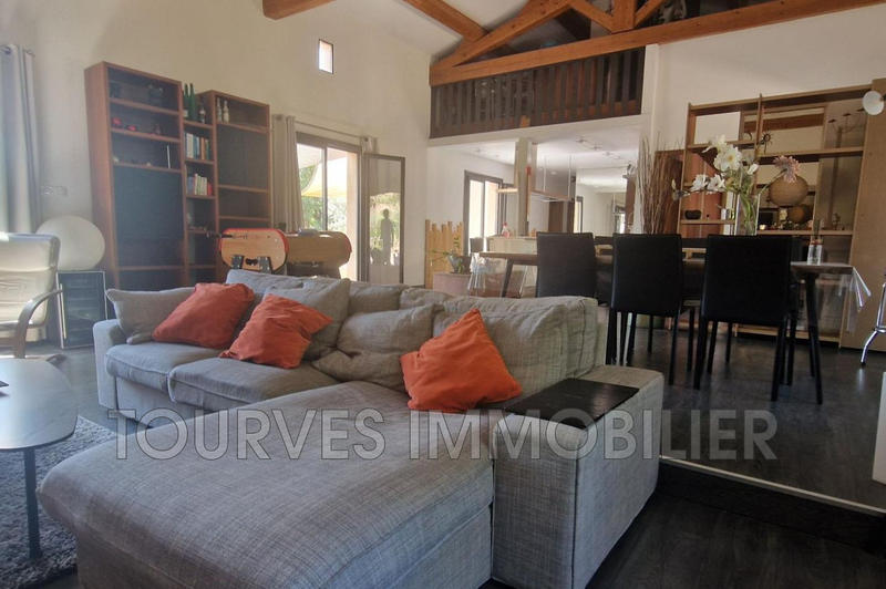 Villa - 226 m² - 5 pièces