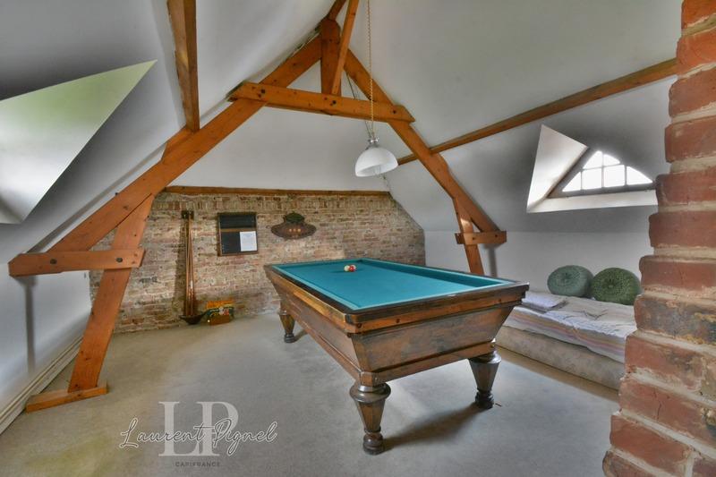 Maison - 188 m² - 7 pièces