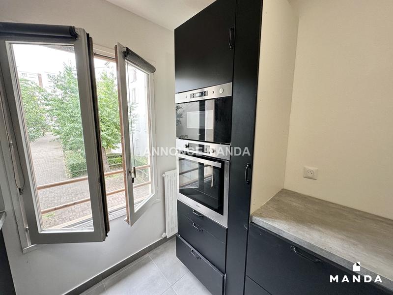 Chambre - 16 m² - 5 pièces