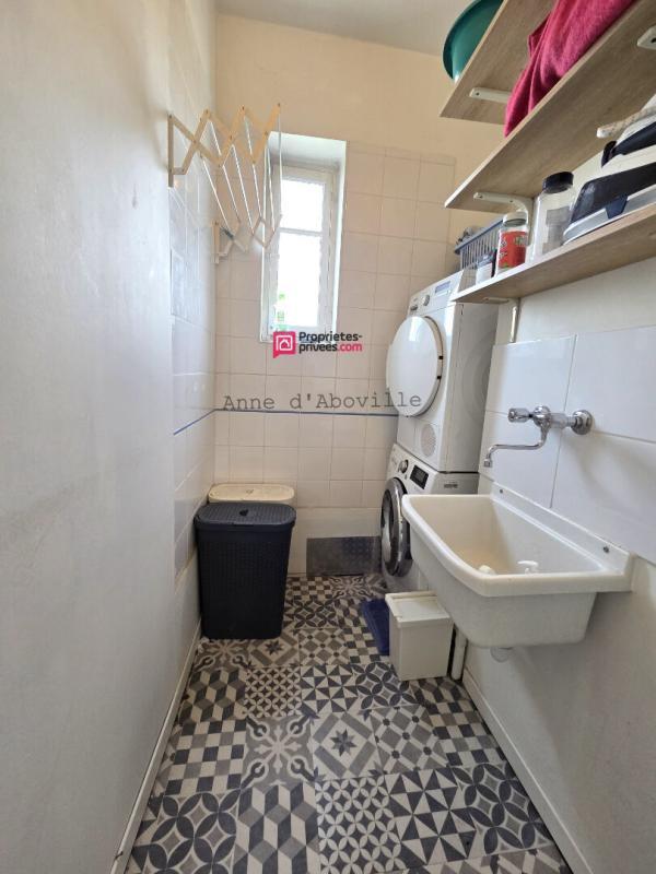 Maison - 169 m² - 8 pièces