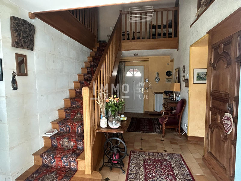 Maison traditionnelle - 206 m² - 7 pièces