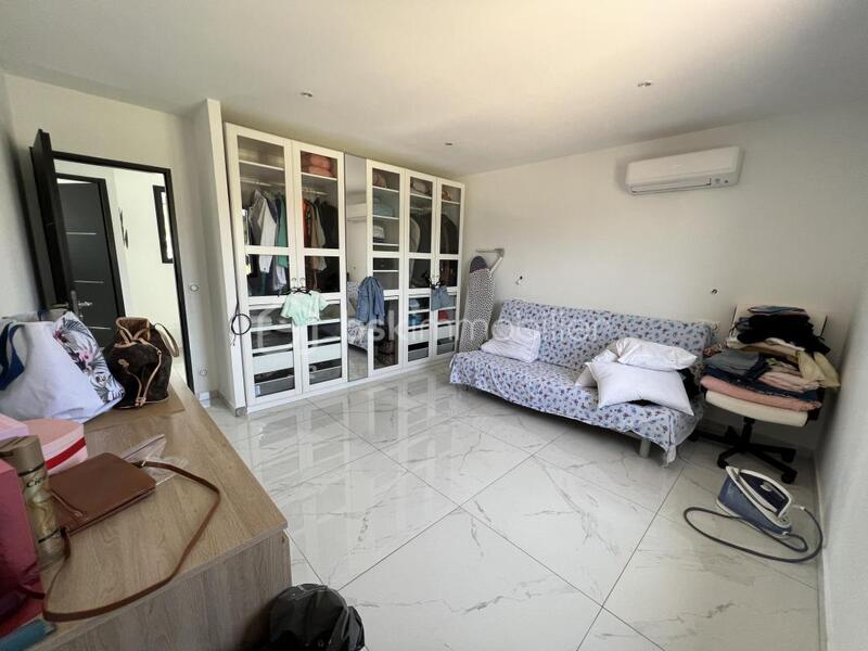 Villa - 142 m² - 4 pièces