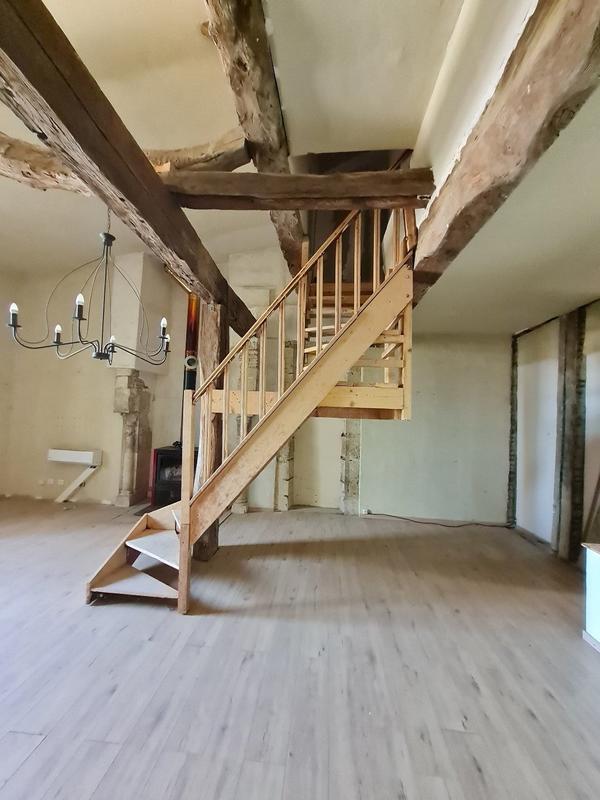 Maison - 231 m² - 7 pièces