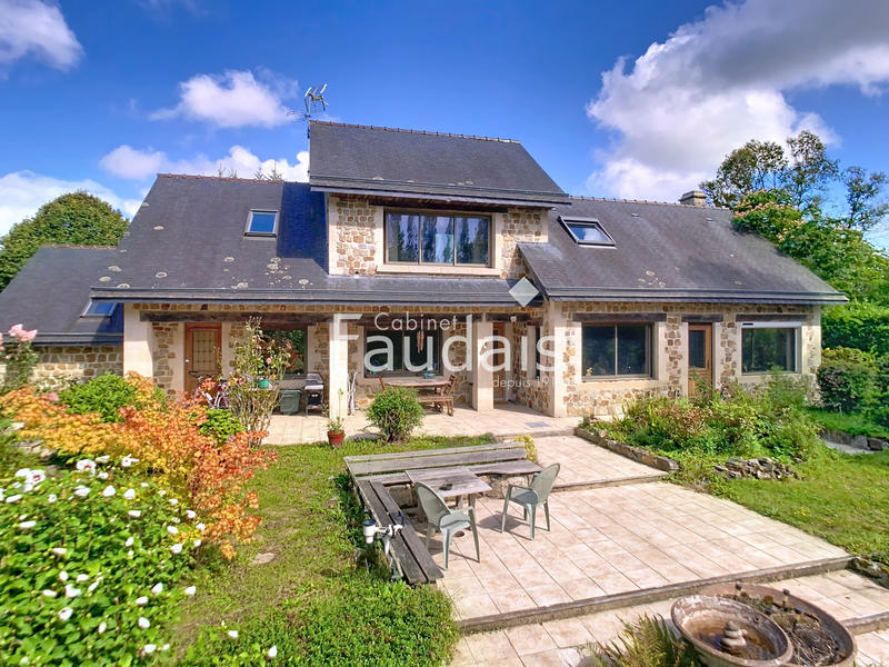 Maison - 160 m² - 5 pièces