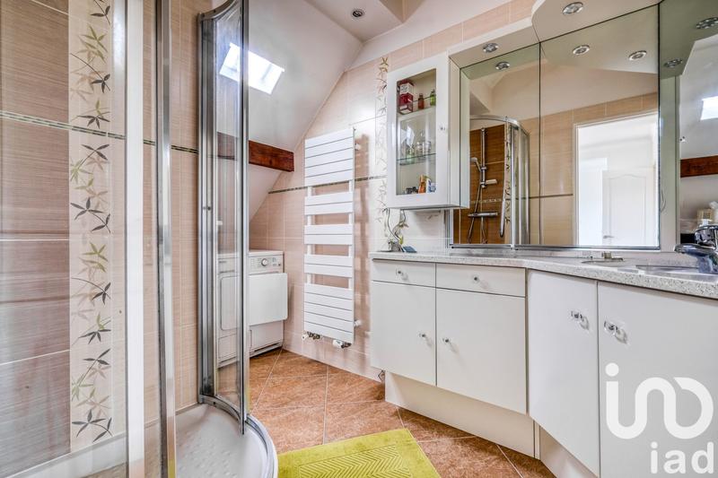 Maison - 136 m² - 5 pièces