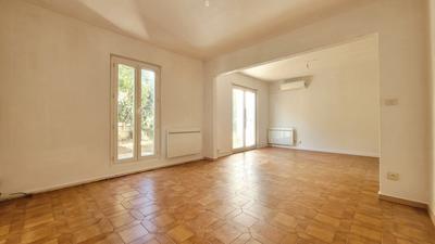 Villa - 90 m² - 4 pièces