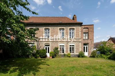 Maison - 177 m² - 12 pièces