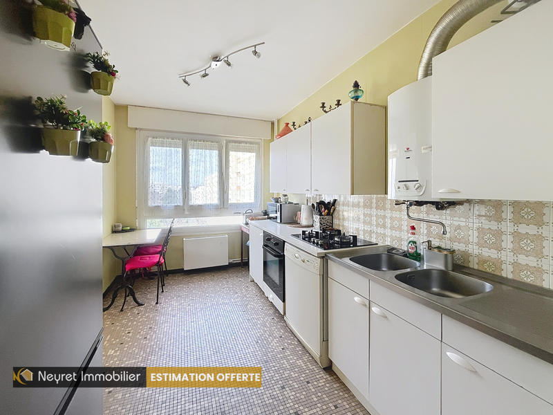 Appartement - 70 m² - 3 pièces