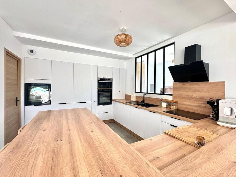 Villa - 180 m² - 7 pièces