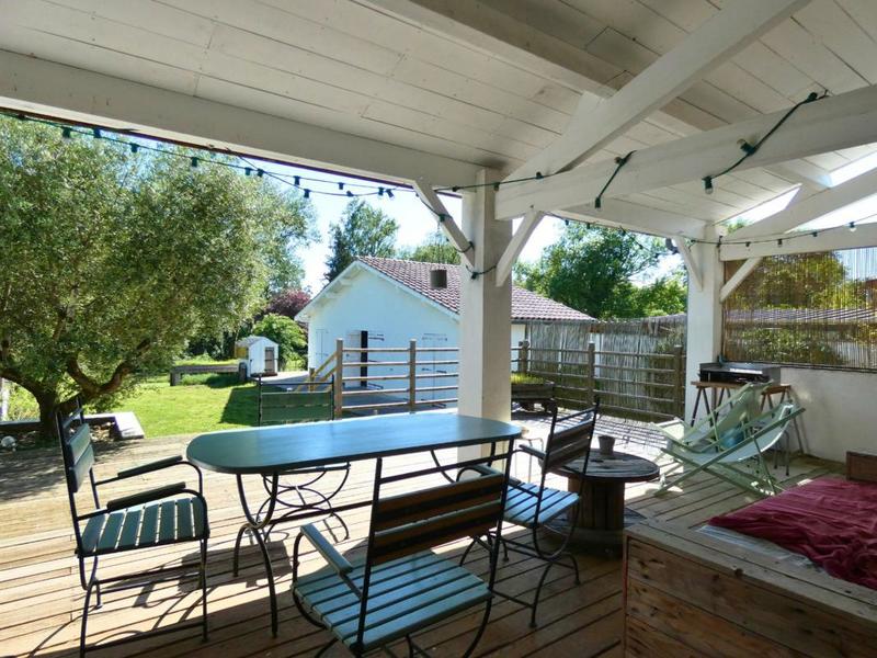 Maison - 240 m² - 6 pièces