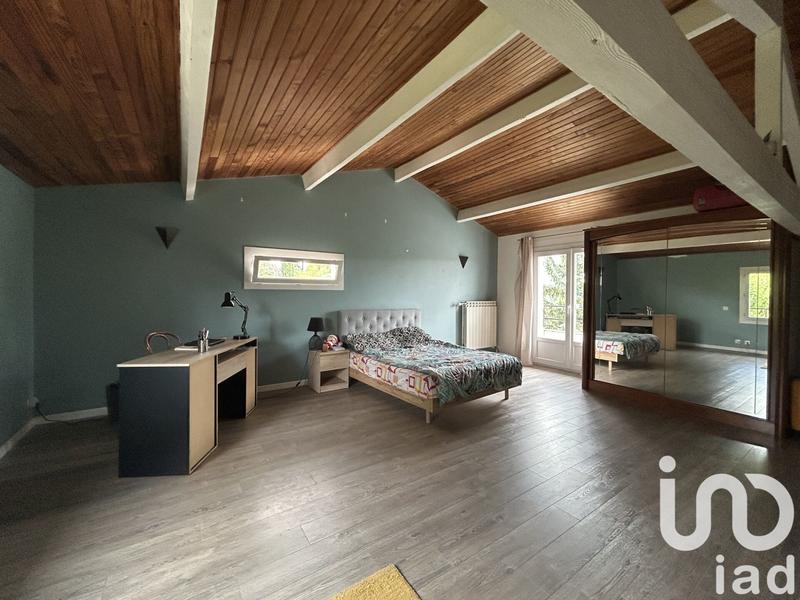 Maison - 211 m² - 6 pièces