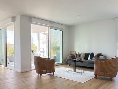 Appartement - 101 m² - 4 pièces