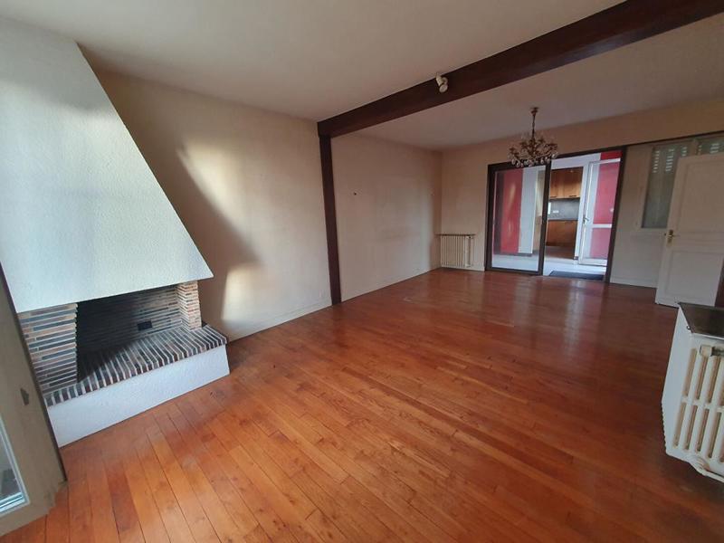 Maison - 180 m² - 8 pièces