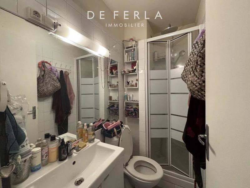 Studio - 12 m² - 1 pièce