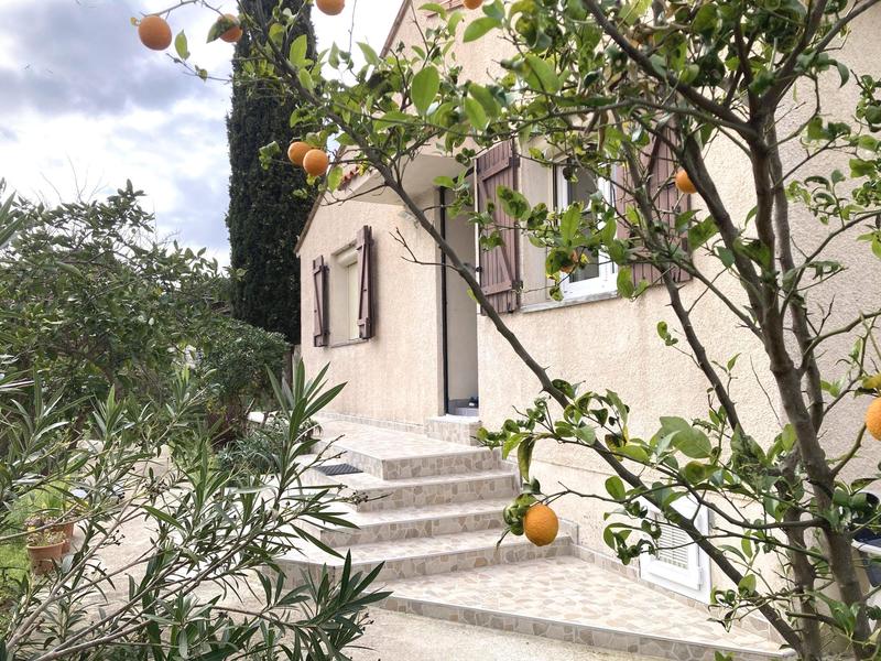 Maison - 98 m² - 4 pièces