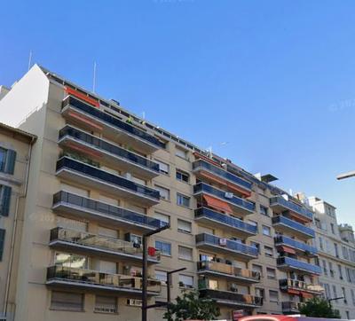 Studio - 17 m² - 1 pièce