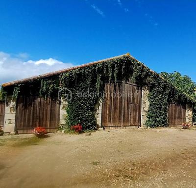 Corps de ferme - 170 m² - 7 pièces