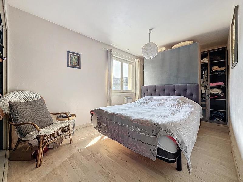 Maison - 230 m² - 5 pièces