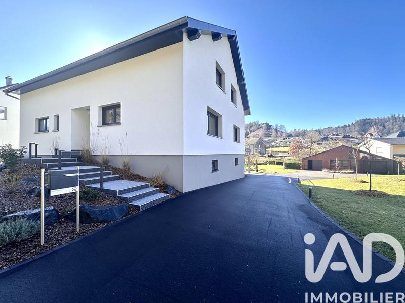 Maison - 170 m² - 8 pièces