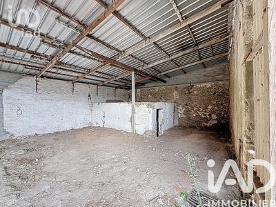 Maison - 221 m² - 2 pièces