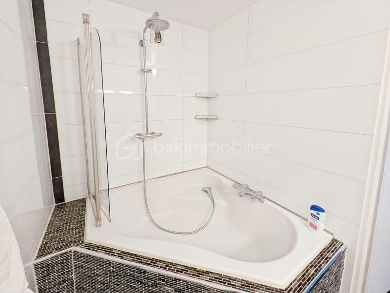 Appartement - 87 m² - 4 pièces