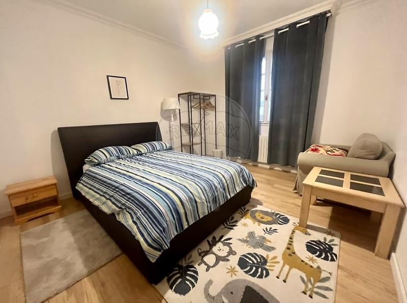 Maison - 208 m² - 6 pièces