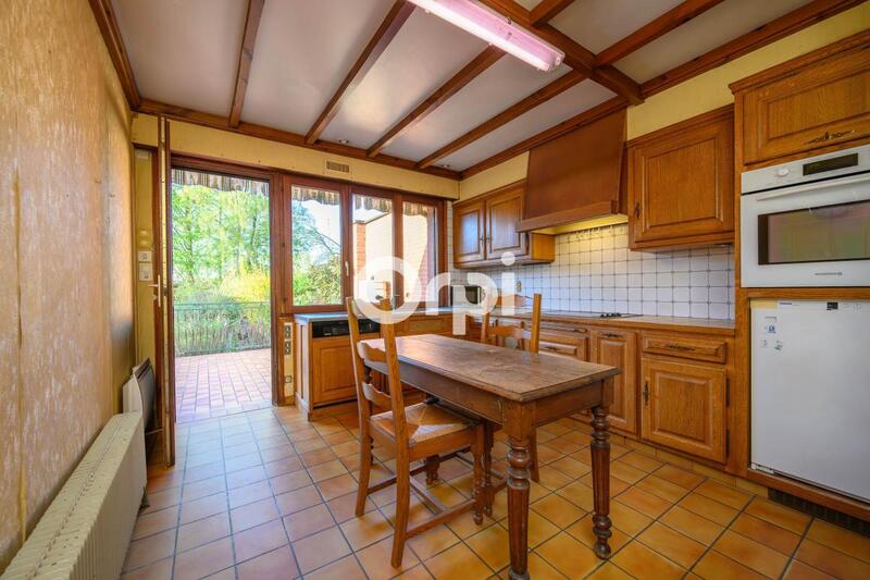 Maison - 274 m² - 9 pièces