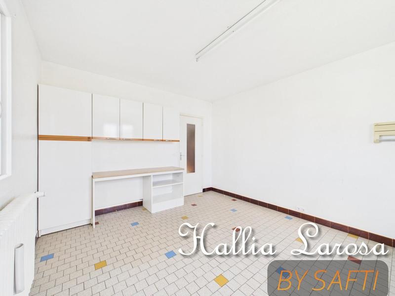 Maison - 177 m² - 7 pièces