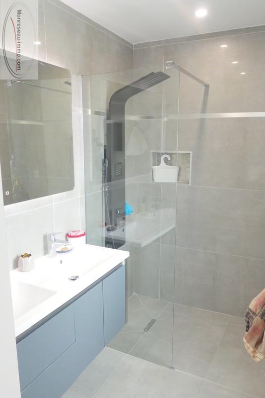 Demeure - 235 m² - 8 pièces