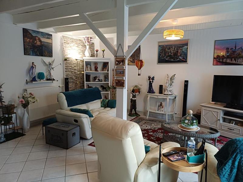 Maison - 97 m² - 6 pièces