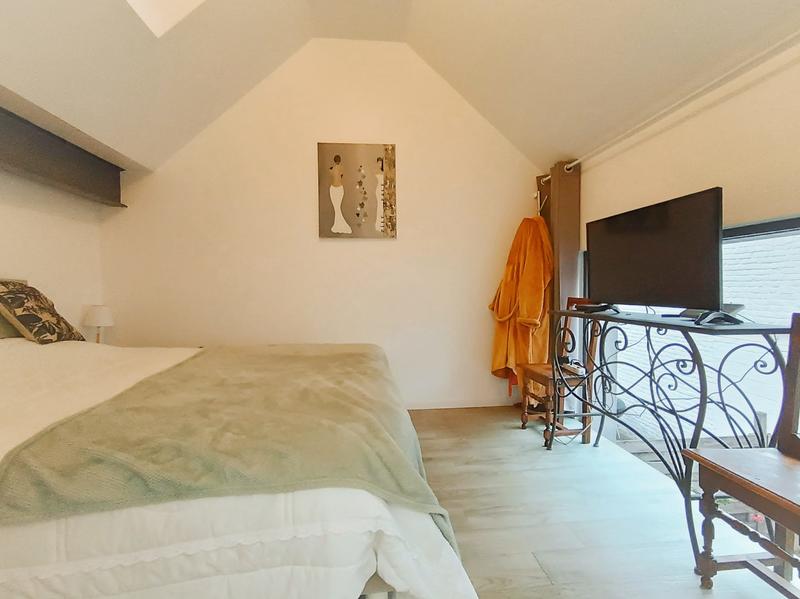 Loft - 198 m² - 7 pièces