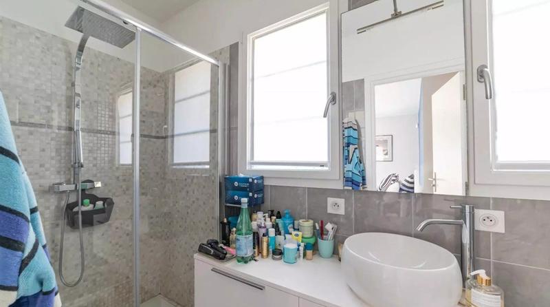 Villa - 313 m² - 8 pièces