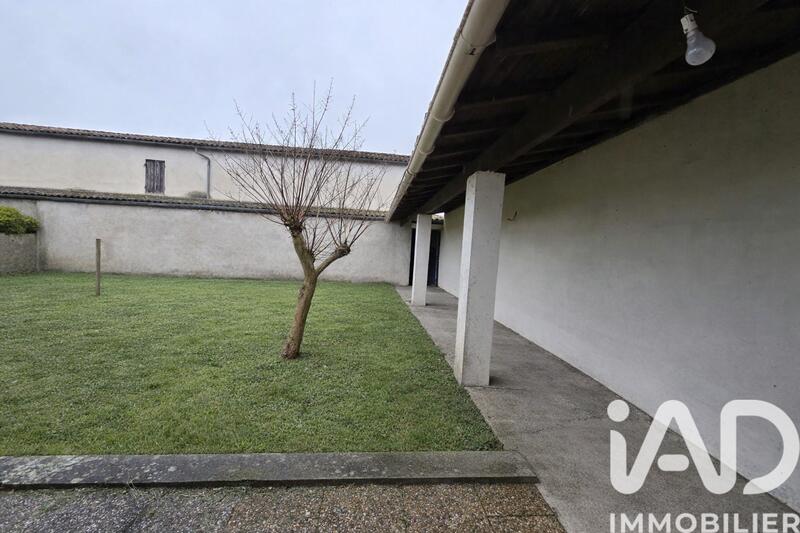 Maison de village - 250 m² - 10 pièces