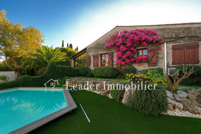 Maison - 300 m² - 7 pièces