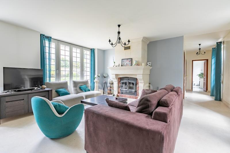 Maison - 250 m² - 7 pièces