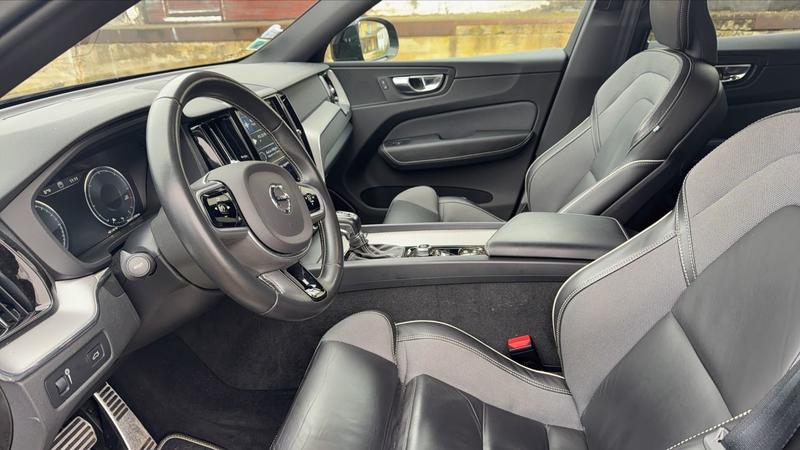 Volvo Xc60 II 2.0 D4 190 Fwd Geartronic8 R Design - Automatique