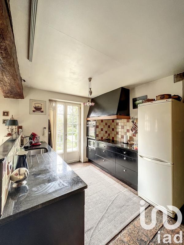 Maison - 180 m² - 8 pièces