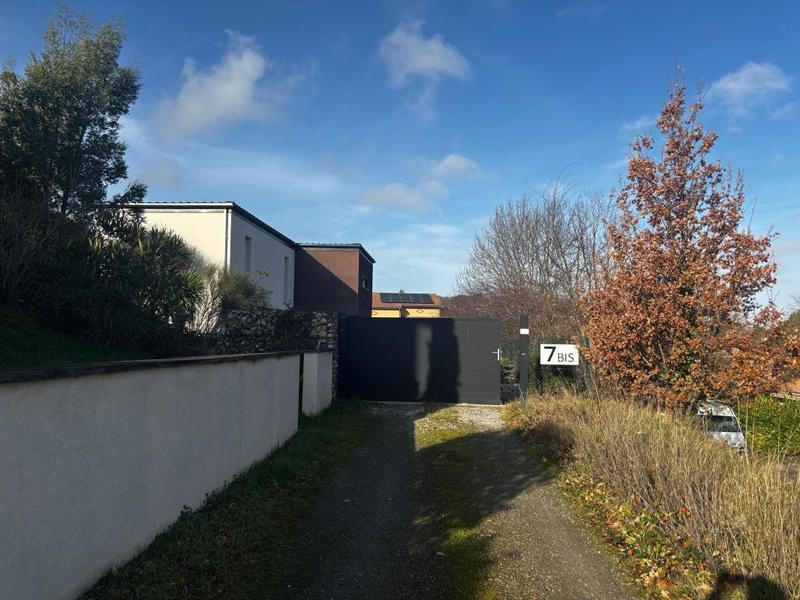 Villa - 200 m² - 6 pièces