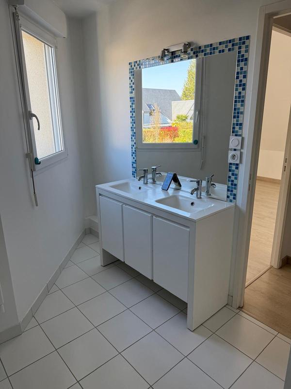 Maison traditionnelle - 105 m² - 6 pièces