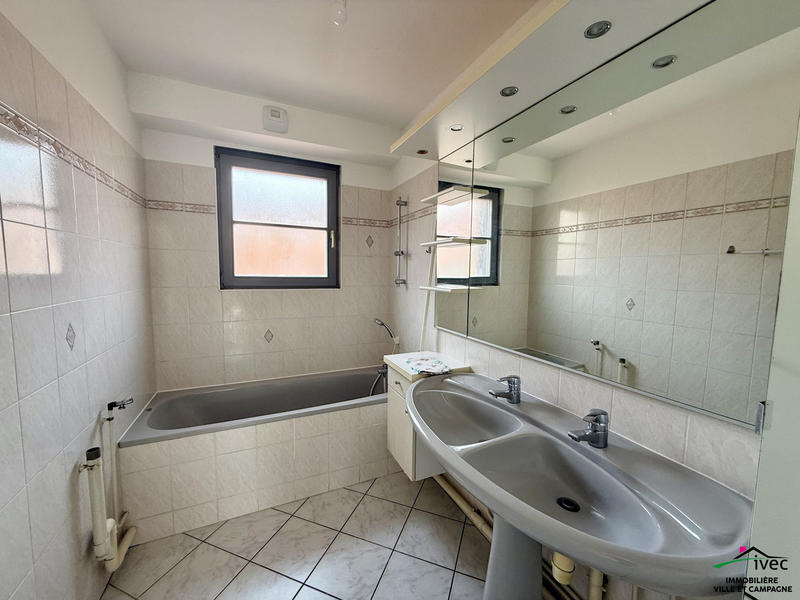 Appartement - 65 m² - 3 pièces