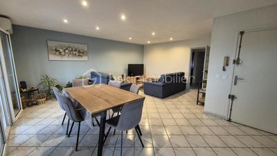Appartement - 84 m² - 4 pièces