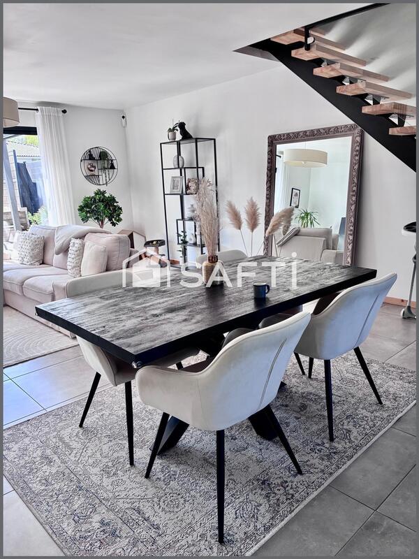 Maison - 100 m² - 4 pièces