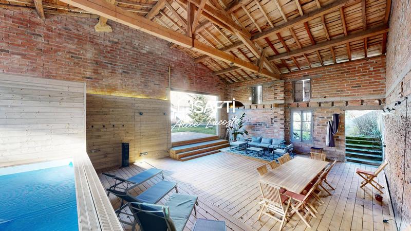 Maison de maîtres - 440 m² - 13 pièces