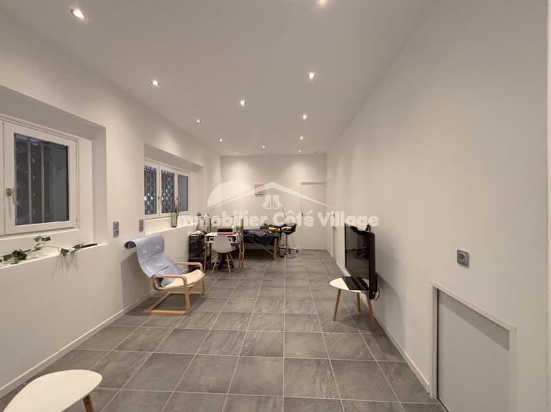 Fonds de commerce - Local commercial - 90 m²