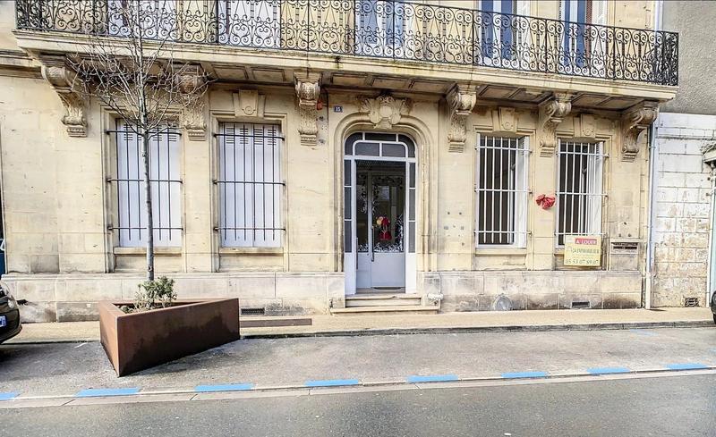 Magasins - 38 m² - 1 pièce