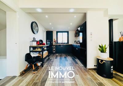 Maison - 92 m² - 4 pièces