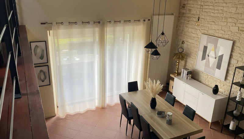 Maison - 233 m² - 7 pièces