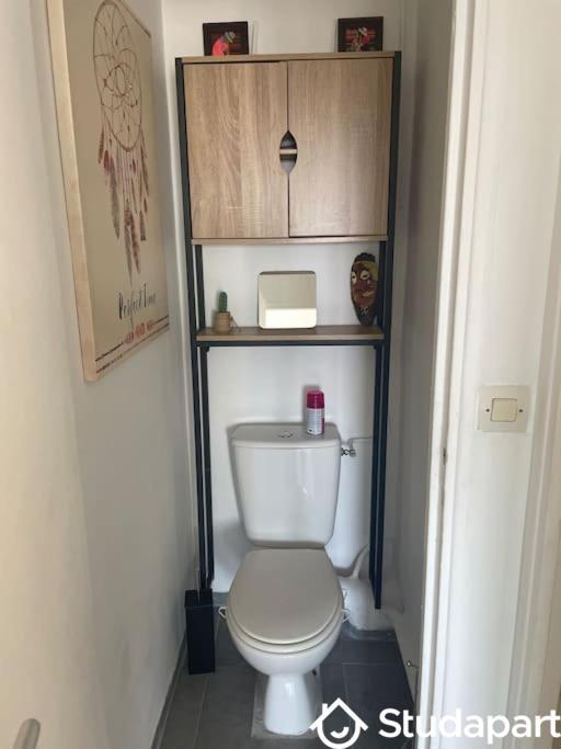 Chambre - 8 m² - 1 pièce