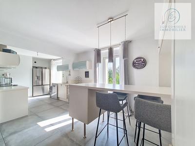 Maison - 100 m² - 4 pièces