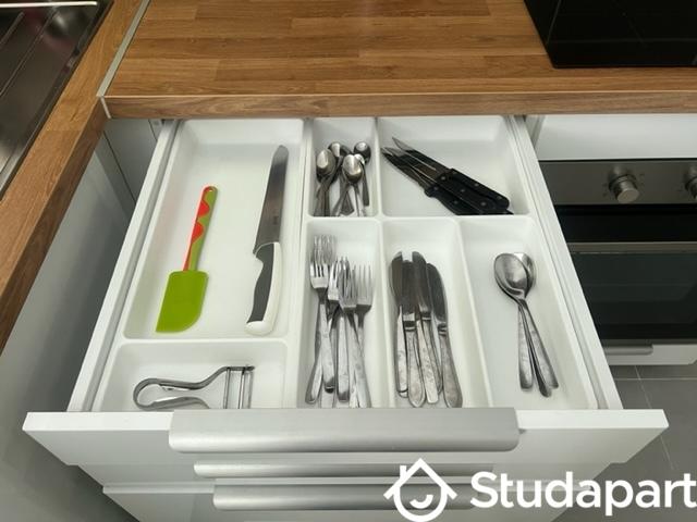 Chambre - 14 m² - 1 pièce